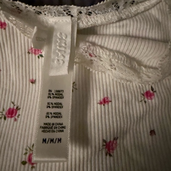 SKIMS Set - Picture 5 of 5